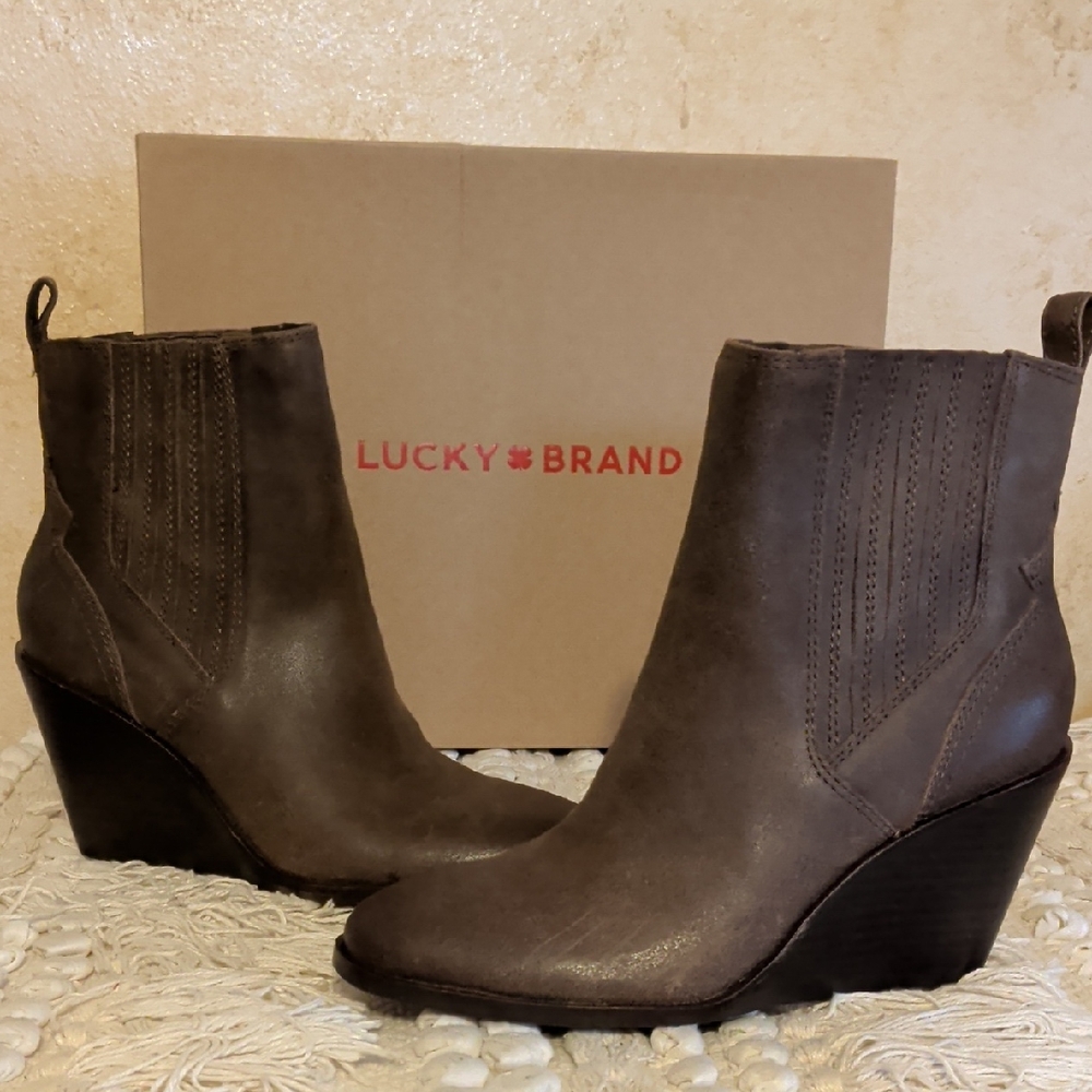 Lucky Brand NIB Leather Booties 6.5